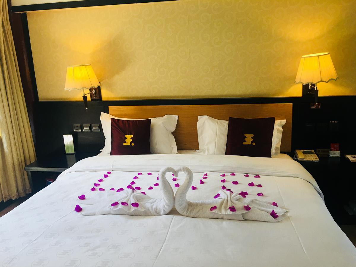 Lijiang Wangfu Hotel מראה חיצוני תמונה