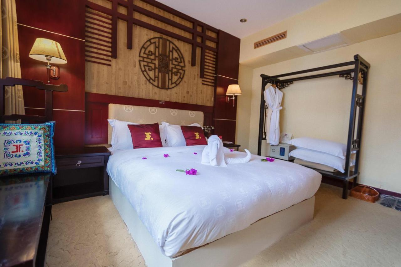 Lijiang Wangfu Hotel מראה חיצוני תמונה